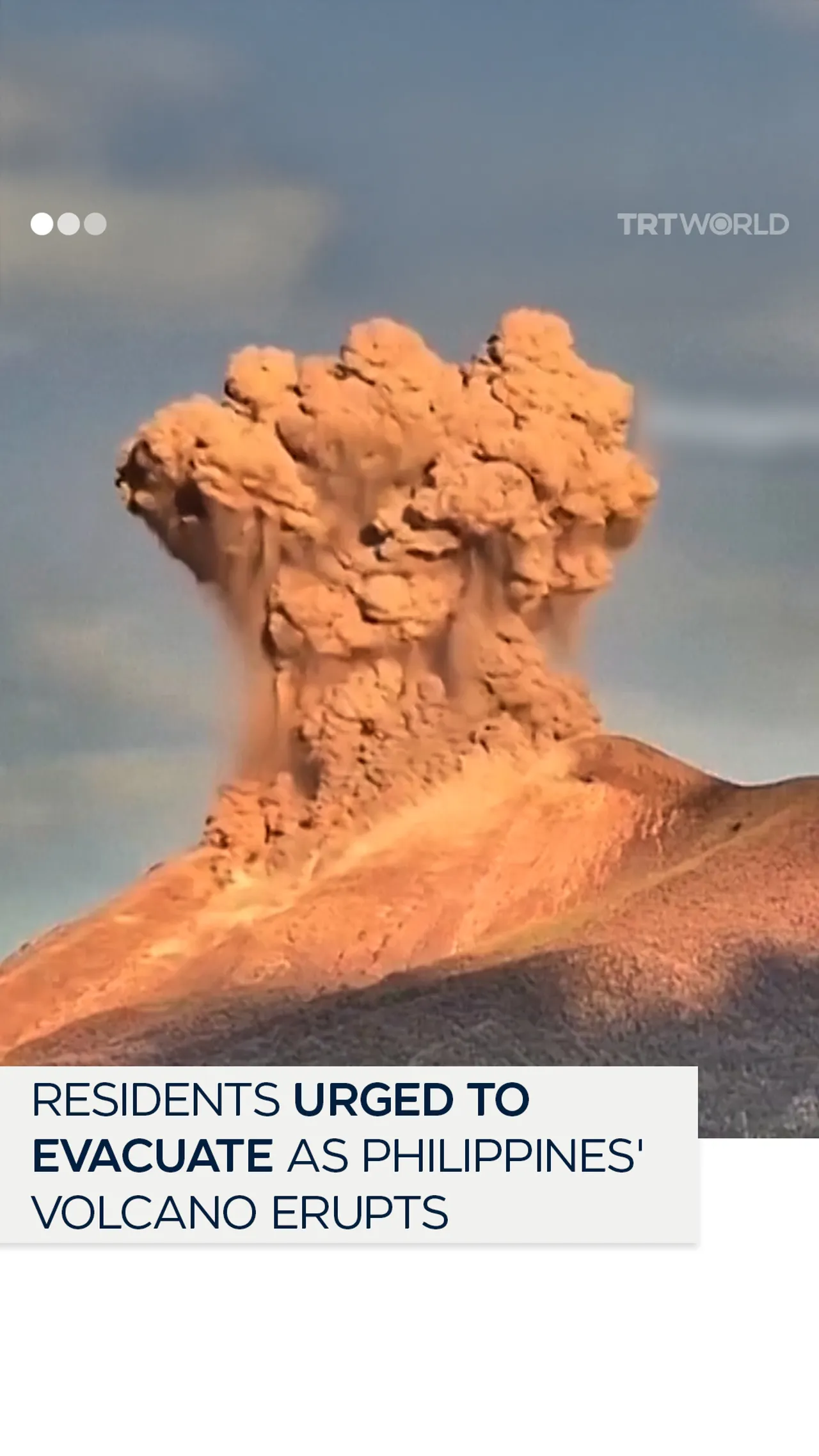 Residents urged to evacuate as Philippines' volcano erupts